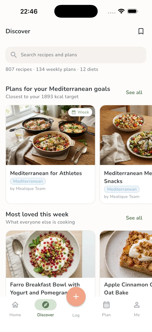 Mealique's Discover tab browsing community meal plans and healthy recipes
